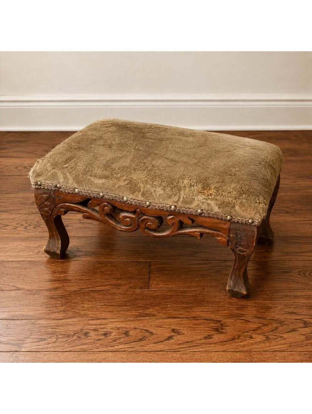 Vintage Rococo Louis XV Style Carved Wood Footstool Ornate Cabriole Leg Ottoman
